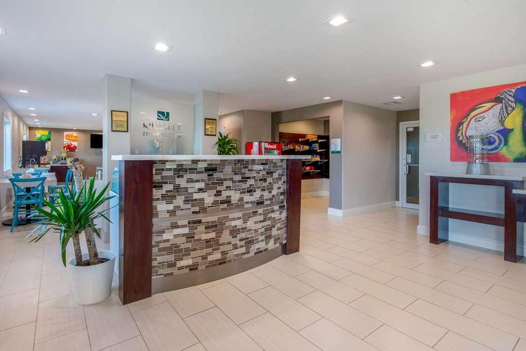 Quality Inn & Suites Port Arthur - Nederland Beltér fotó