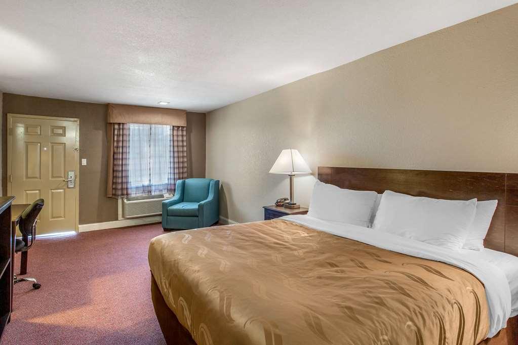 Quality Inn & Suites Port Arthur - Nederland Szoba fotó