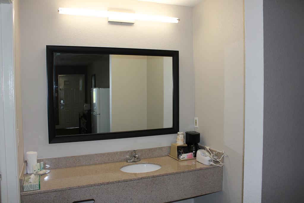 Quality Inn & Suites Port Arthur - Nederland Kültér fotó