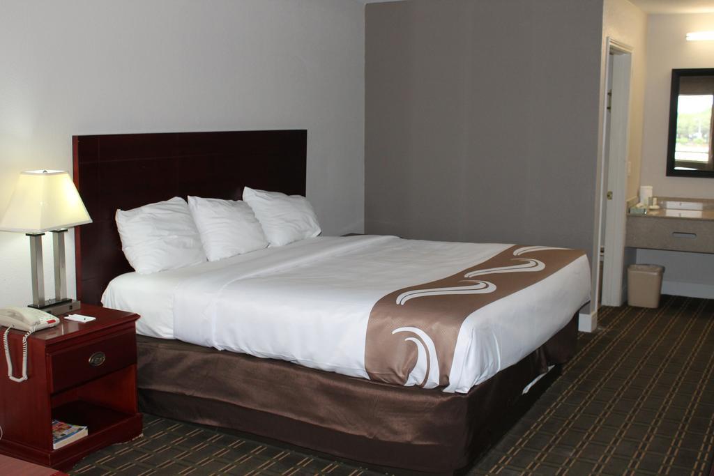 Quality Inn & Suites Port Arthur - Nederland Kültér fotó