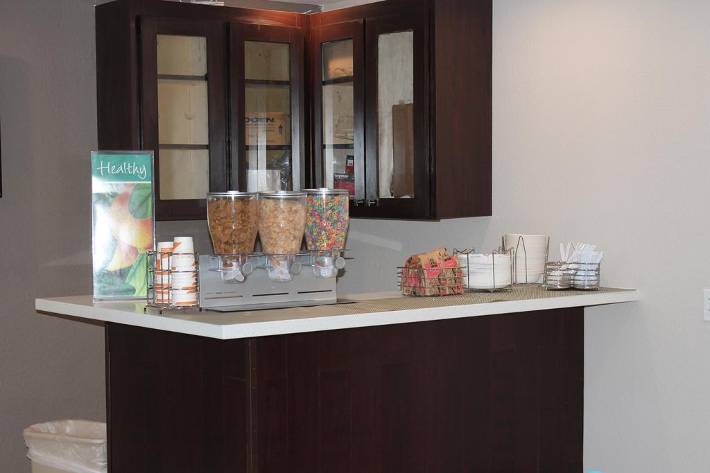 Quality Inn & Suites Port Arthur - Nederland Kültér fotó