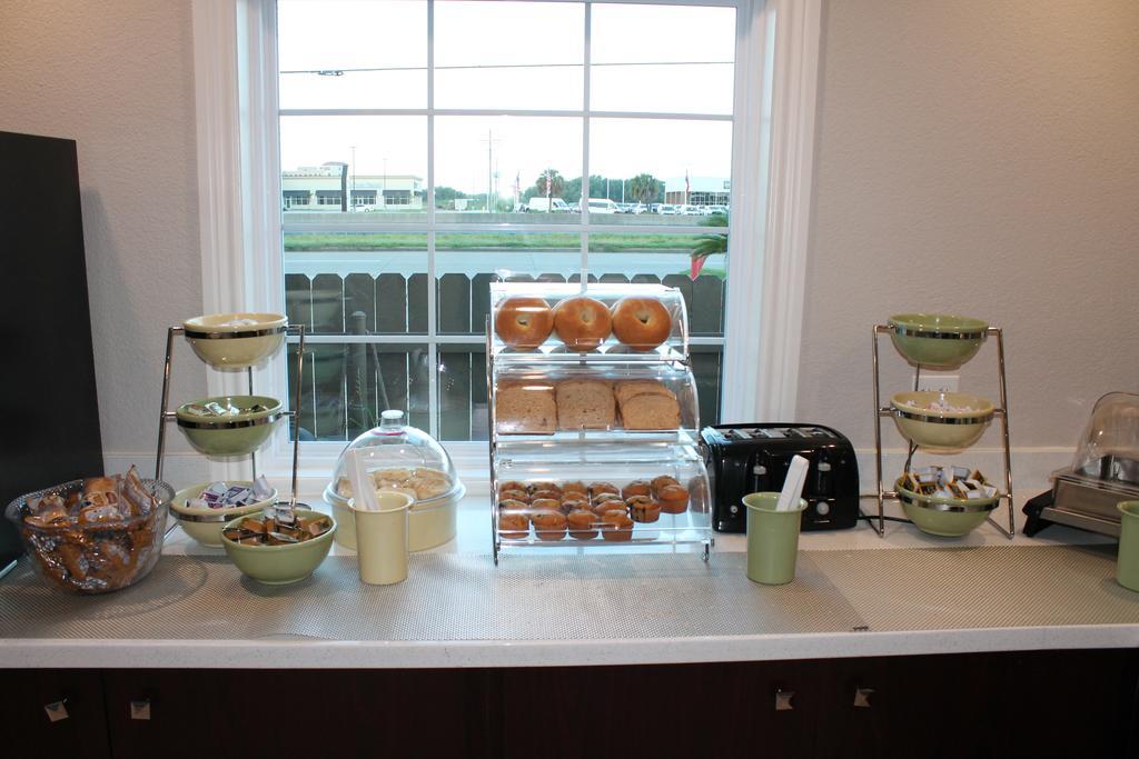 Quality Inn & Suites Port Arthur - Nederland Kültér fotó