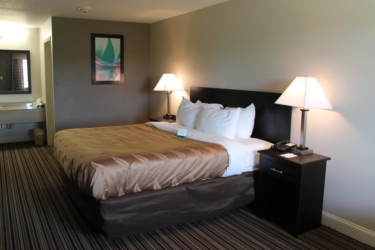 Quality Inn & Suites Port Arthur - Nederland Kültér fotó