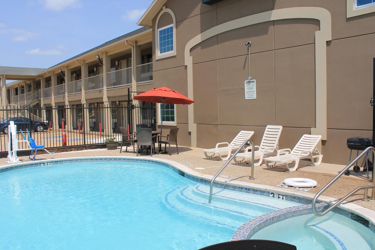 Quality Inn & Suites Port Arthur - Nederland Kültér fotó