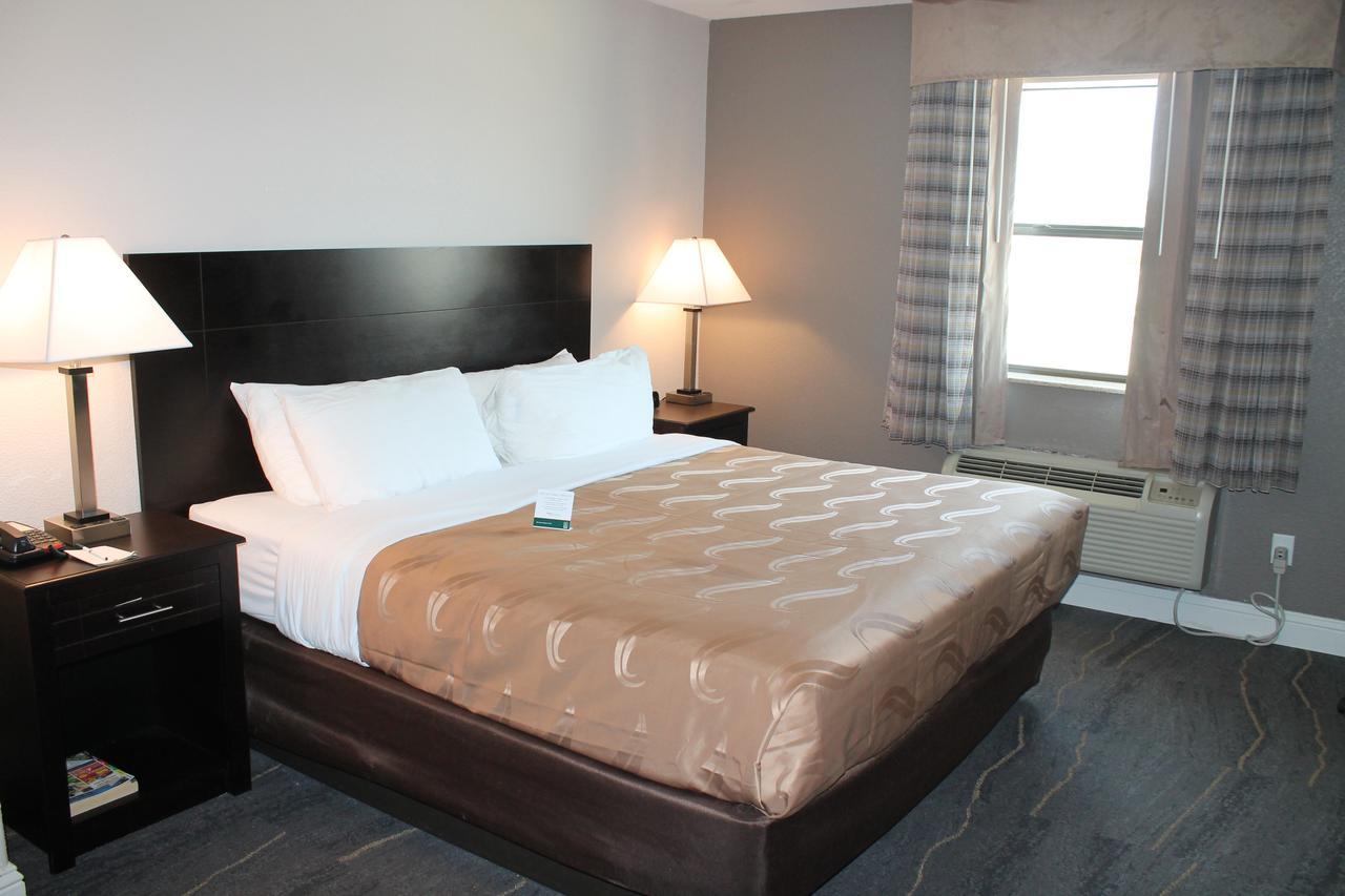 Quality Inn & Suites Port Arthur - Nederland Kültér fotó